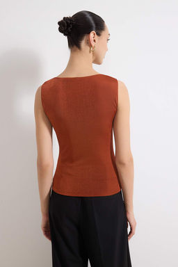 Kiremit Fitted/Vucuda Oturan Degaje Yaka Kal?n Ask?l? Kolsuz Buzzy Orme Bluz TWOSS26BZ00266