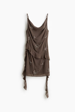 Vestido drapeado con cuentas