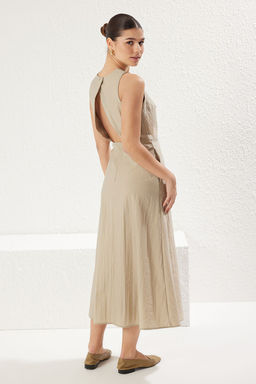 Koyu Bej A Kesim S?rt Detayl? Midi Dokuma Elbise TWOSS25EL00398