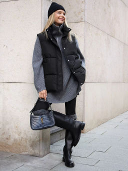 Утепленная жилетка оверсайз