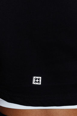 Siyah Beyaz %100 Pamuklu 2 Katmanl? Reflektor Bask?l? Crop Orme Spor T-Shirt THMSS24TS00001