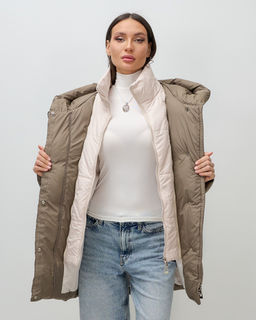 Куртка двубортная женская зимняя с капюшоном коричневого цвета 7736K Бренд: Visdeer  фото 11