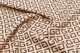 Платок на голову, с абстракцией MAGROM, бежевый, 90 х 90 см, из искусственного шелка