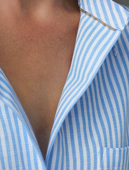 Удлиненная блузка с поясом в тонкую полоску из эластичного хлопка - Vilatte фото 6