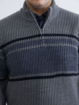 Dik Yaka ?izgili Erkek Triko Kazak