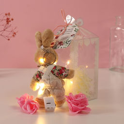 Набор подарочный Зайчик в комбинезоне, мыльные розовые розы 5 шт., роса, 7?7?12 см - Simaland фото 3