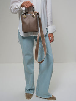 Сумка кожаная кросс-боди Deboro 30347 тауп