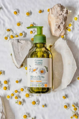 Чистящая пена-гель для лица Ромашка и брусника 300 мл