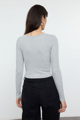 Trendyolmilla Siyah-Haki 2li Paket Fitted/Vucuda Oturan Bisiklet Yaka Crop Fitilli Esnek Orme Bluz TWOAW22BZ0331  фото 7