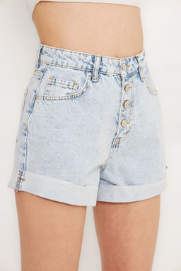 Ac?k Mavi Dugme Detayl? Pacas? K?vr?k Normal Bel Mini Denim Sort TWOSS25SR00166 - Trendyolmilla фото 4