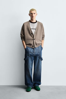 REVERSIBLE CARDIGAN WITH REVERSE EFFECT