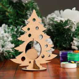 Цена за 4 шт. Новый год. Сувенир «Елочка со снежинкой» на подставке