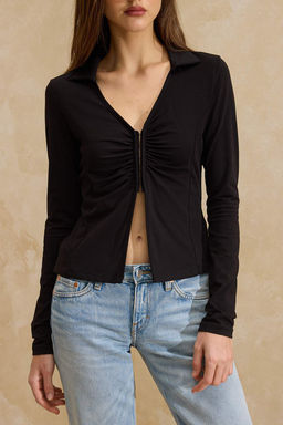 Siyah Fitted/Vucuda Oturan Polo Yaka Agrafl? Buzgulu Pamuklu Esnek Orme Bluz TWOSS26BZ00098