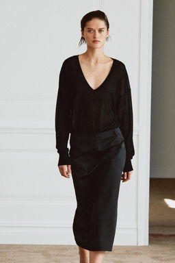JERSEY PUNTO FINO ESCOTE PICO / Negro