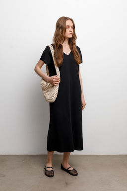 ЕВТ 5030/темный черный платье жен