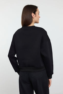 TRENDYOLMILLA Siyah Regular/Normal Kal?p Ici Polarl? Leopar Detayl? Kurdele Nak?sl? Orme Sweatshirt TWOAW25SW00307 фото 5