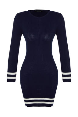 TRENDYOLMILLA Siyah Mini Triko Etek Ucu Cizgili Elbise TWOAW20EL1274  фото 6