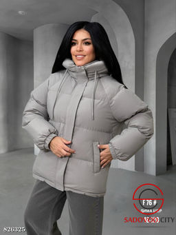 Зимняя женская куртка с капюшоном