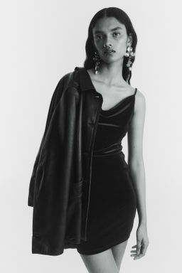 Vestido drapeado con tirantes espagueti - H&m фото 7