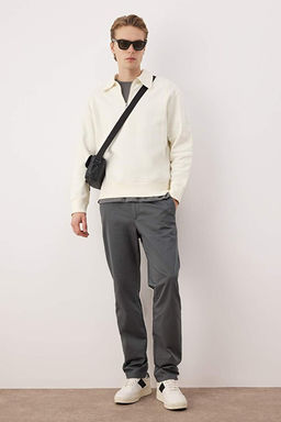 Olive Erkek Gabardin Dokulu Geni_ Beden Aral_kl_ Kuma_ Pantolon TMNAW26PL00026