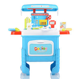 Набор доктора в коробке