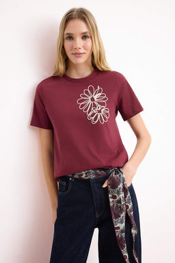 Bordo %100 Pamuk Regular/Normal Kal?p Cicek Nak?sl? Orme T-Shirt TWOSS25TS00028