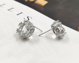 Серьги стильные