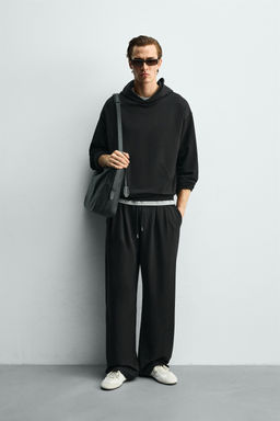 PANTAL?N JOGGER PLIEGUES SOFT / Negro