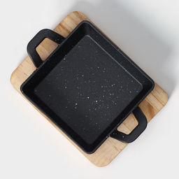 Сковорода «Ночь», 18.5×12.5×5.2 см, на деревянной подставке, чугун, чёрная