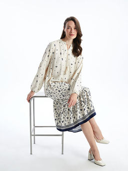 Ba?lamal? Yaka Desenli Elbise