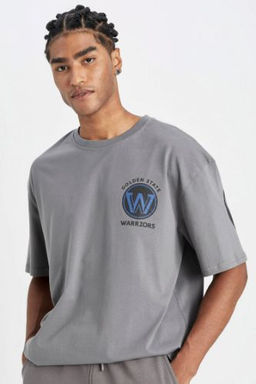 DeFactoFit NBA Golden State Warriors Oversize Genis Kal?p Bisiklet Yaka Bask?l? Pamuklu K?sa Kollu Tisort