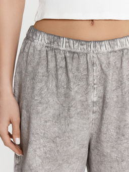 Шорты женские серые с эффектом "варка"