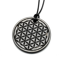 Кулон из шунгита круг "Цветок мандалы" 35мм, полированный