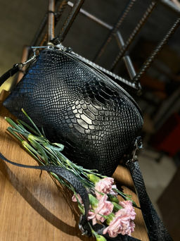 Сумка женская из телячьей кожи