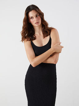 U Yaka Dokulu Elbise