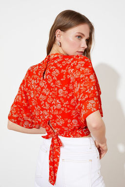 Cok Renkli Crop S?rt Detayl? Dik Yaka Sifon Dokuma Bluz TWOSS21BZ0496