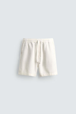 BERMUDA REGULAR FIT ESTRUCTURA / Blanco roto