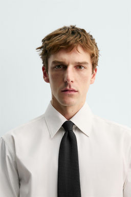 CORBATA ESTRUCTURA 100%SEDA AARON LEVINE X ZARA / Negro