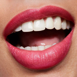 Увлажняющая кремовая губная помада Ultra Colour, 3.6 г