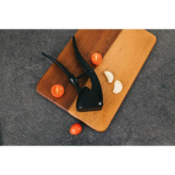 Пресс для чеснока Magistro Alum black, 18.5, с выталкивателем косточек, чёрный  фото 10