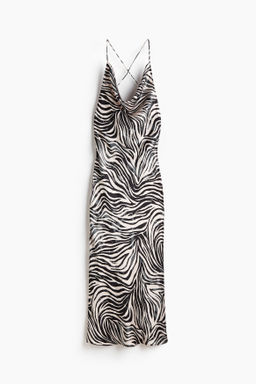 Vestido de sat?n con tirantes finos