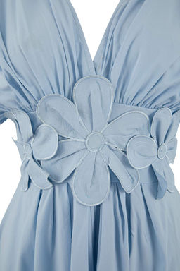 Ac?k Mavi 3 Boyutlu Cicek Detayl? Poplin S?k Abiye Gece Mezuniyet Elbisesi TPRSS24EL00282