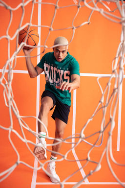 DeFactoFit Футболка из 100% хлопка с короткими рукавами и круглым вырезом NBA Milwaukee Bucks стандартного кроя  фото 2