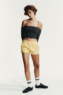 OFF-THE-SHOULDER TOP