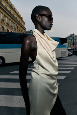 ASYMMETRIC SATIN HALTER TOP - Zara фото 3