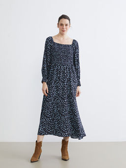 Kare Yaka ?i?ekli Elbise