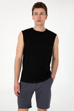 Erkek Regular Fit Bisiklet Yaka Siyah Ti__rt Sepette S_rpriz _ndirim