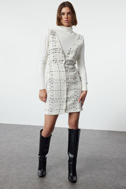 TRENDYOLMILLA Ekru Ekose / Kareli V Yaka Mini Dokuma Jile Elbise TWOAW21EL0319 фото 9