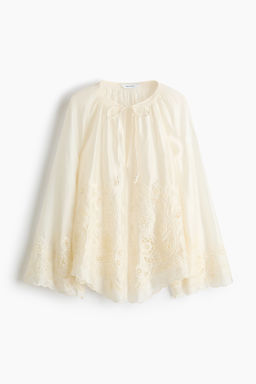 Blusa con bordado ingl?s