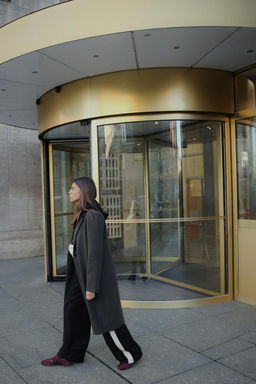 SOFT BUTTON COAT - Zara фото 23